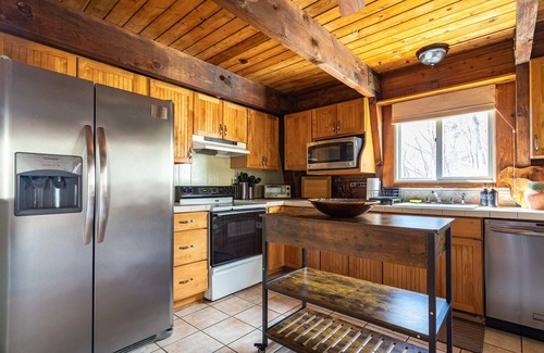 East Stroudsburg House | Autumn Heights | Pool | Hot Tub | Game Room | Saun