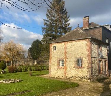 Equemauville Apartment | Aux Jardins fleuris