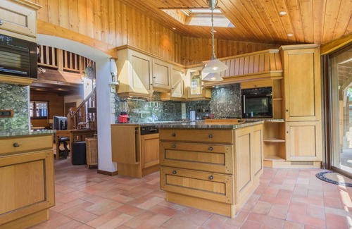 Saint-Offenge-Dessous House | AUX Paniers Coussins - Areyl