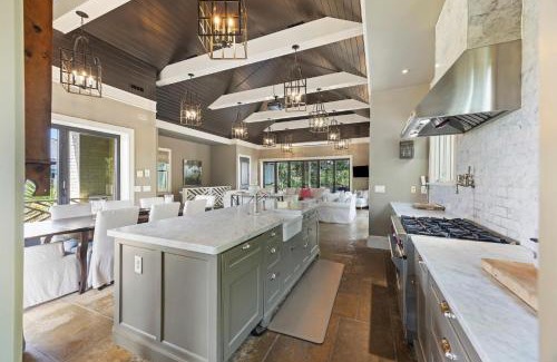Isle of Palms House | AV9-02: 9 2nd Avenue