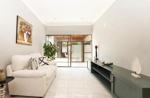 Greater Johannesburg Metropolitan Area House | Ava Guest House