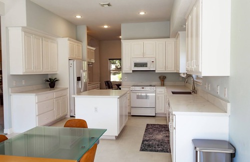 Walden on Lake Conroe House | Available Aug! Stay at BlueWalden waterfront, 5 ensuite bedrooms, pool/spa, dock