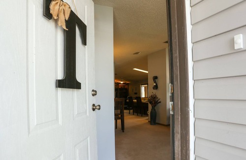 Leesburg House | Available beginning May 1, 2023 (lower rates for longer terms)