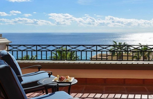 Pedregal Resort | Available only 3 nights 12/6-12/9