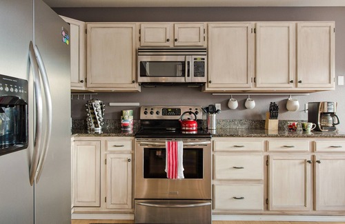 Northwest Colorado Springs House | Available Thanksgiving Week Stunning views of Pikes Peak Dogs Welcomed!
