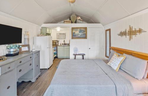 Oil City House | Available This Wkend, Kayaks & Across From Caddo