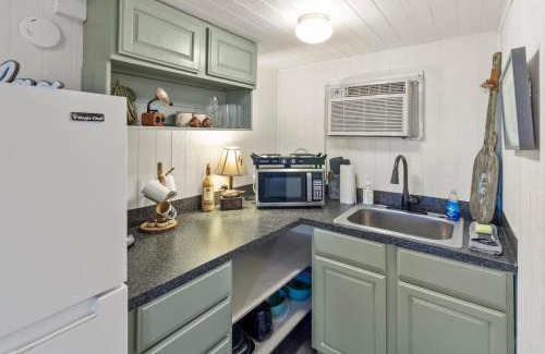Oil City House | Available This Wkend, Kayaks & Across From Caddo