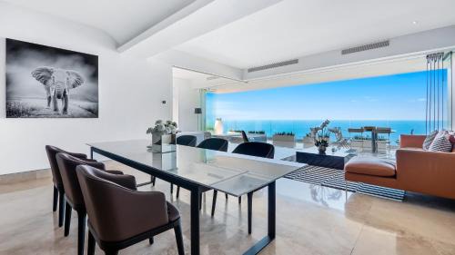 Romantic Zone House | Avalon - 801 Top Sky Bar Pool 3 BR in Amapas