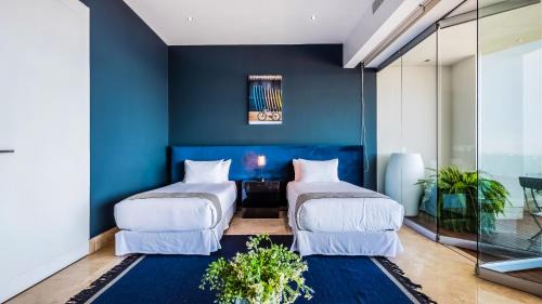 Romantic Zone Apartment | Avalon - 907 Gorgeous View 3 BR Private Pool Amapas