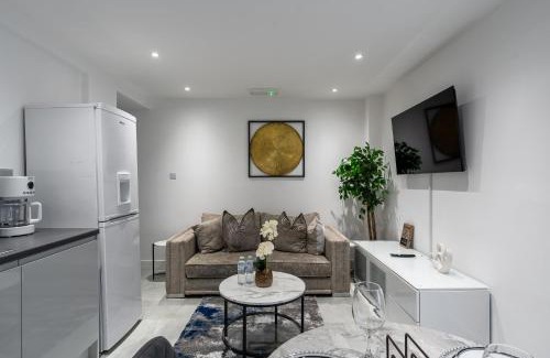 Rochester East Ward Apartment | Avalon luxury stays