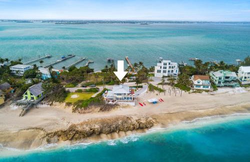 Stuart Villa | Avalon