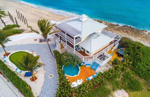 Stuart Villa | Avalon