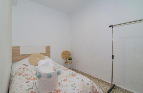 Chana Apartment | Avenida del Sur Retreat con Terraza
