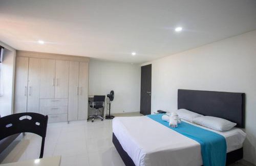 El Poblado Apartment | Avenida Poblado, Loft with 24H Parking, Fast Wifi 506