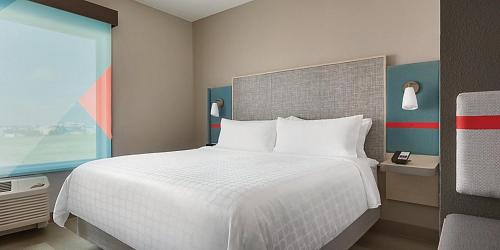Byron Hotel | avid hotels - Byron - Warner Robins by IHG
