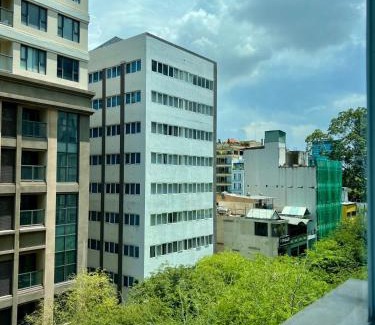 Little Japan Apartment | Avila Apartment - Central District 1