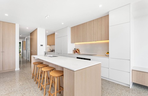 Thirroul House | Avista Thirroul. A Designer Coastal Retreat on the South Coast of NSW