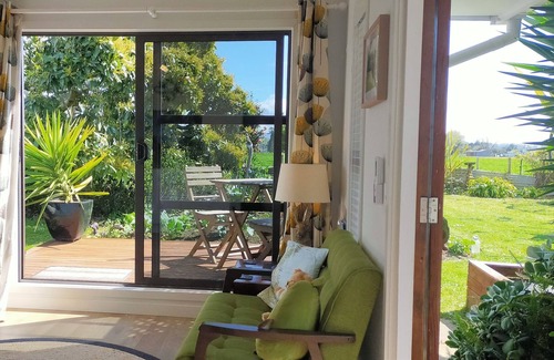 Motupipi Cottage | Avocado Cottage