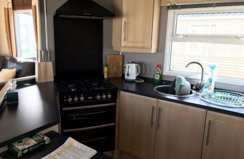Tiddington House | Avon Caravan Park - Holiday Accommodation 2887