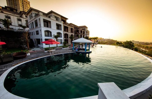 Bai Chay Villa | AVON villa