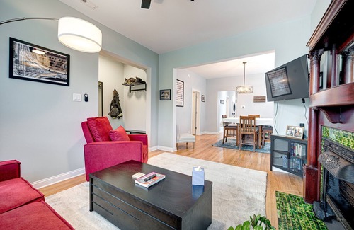Avondale Condo | Avondale Condo Near Classic Bars, Eateries, and More! by AllSet Turnover