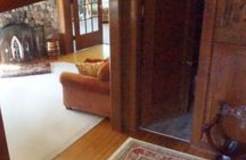 Stratford Bed & Breakfast | Avonview Manor- Experience Gracious Service with Style - The Ol' Winnie