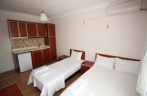 Marmara Apartment | Avsa Marina Otel Yarim Pansiyon