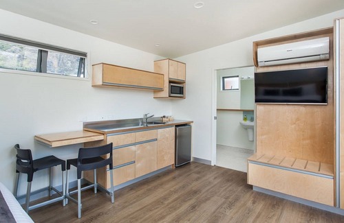 Whakatane Hotel | Awa Motel