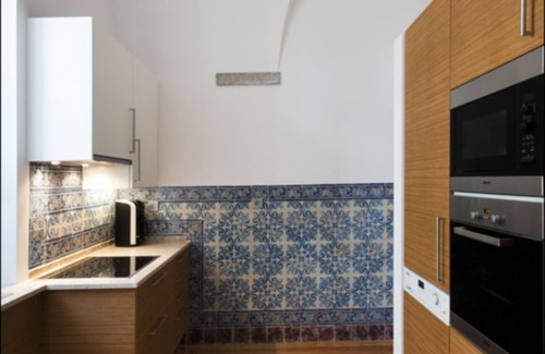 Bairro Alto Apartment | Award-Winning 16Th Cent Historic Apartment @City Downtown