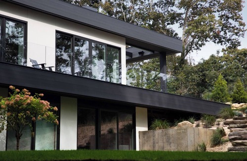 Montauk House | Award-Winning Chic Modern Montauk Retreat