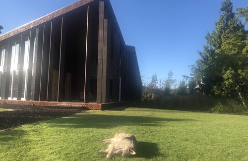 Kawaha Point House | Award Winning Dream Escape - a stone's throw from Rotorua's major attractions