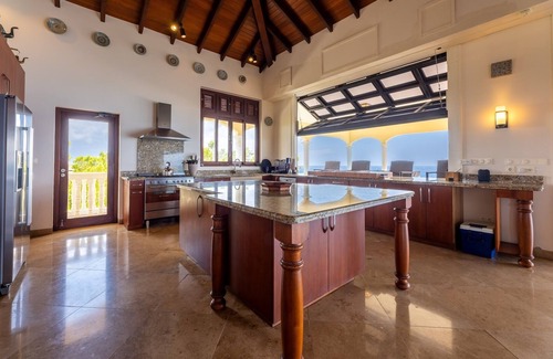 Sabana Westpunt Villa | Award-Winning Luxury Beach-Side Villa - Wrap-around Infinity Pool -Pickleball