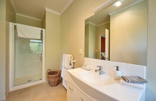 Hapuku Bed & Breakfast | Awatea Country B&B