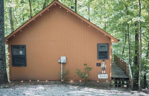 Blairsville House | Awe-Inspiring Views - Fireplace - Patio and King Bed