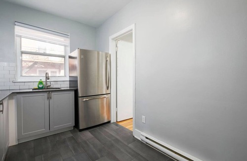 Cote-Des-Neiges—Notre-Dame-De-Grace Apartment | Awesome 2BR in Montreal