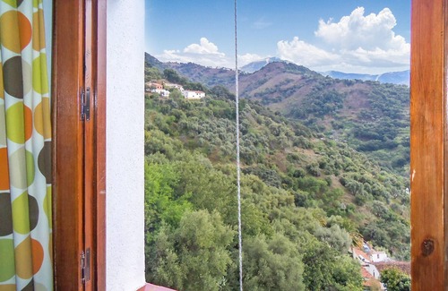 Genalguacil Apartment | Awesome apartment in Genalguacil
