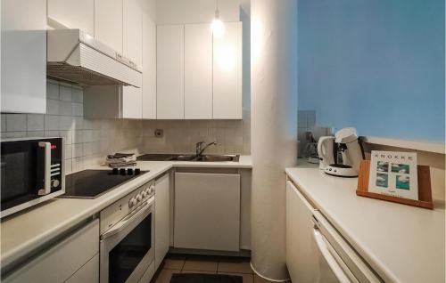 Heist Apartment | Awesome Apartment In Knokke-Heist