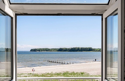 Hejlsminde Strand Apartment | Awesome apartment in Hejls with WiFi
