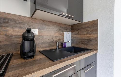 La Capte Apartment | Awesome Apartment In Hyères With Wifi