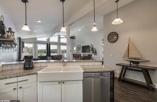 Decatur House | Awesome Chickamauga Lake House with Private Dock, Dog-friendly