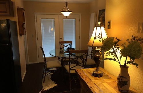 Ruidoso Condo | Awesome condo, great location, quiet area, completely updated, with wifi.& AC