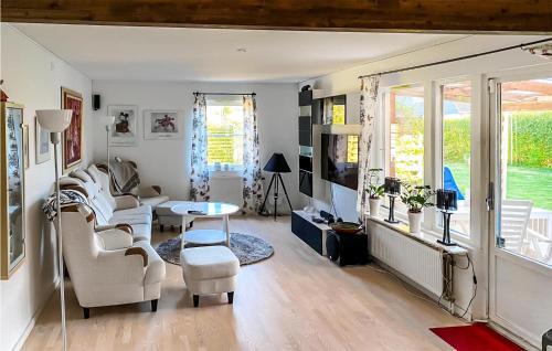 Akarp House | Awesome Home In Åkarp With Kitchen