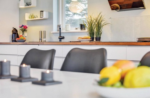Asserballeskov House | Awesome home in Augustenborg with WiFi