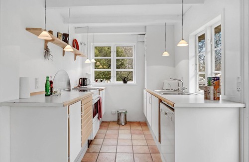 Bogense House | Awesome home in Bogense with kitchen