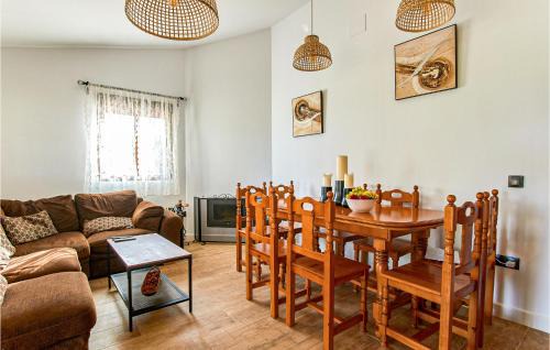 Colmenar House | Awesome Home In Colmenar With Wifi