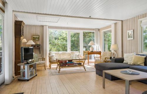 Syddjurs Kommune House | Awesome Home In Ebeltoft With Wifi