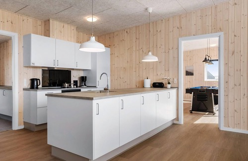 Grenaa House | Awesome home in Grenaa with sauna
