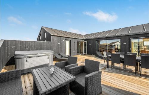 Harboore House | Awesome Home In Harboøre With Kitchen