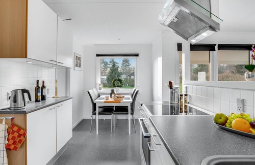 Holbaek House | Awesome home in Holbæk with kitchen