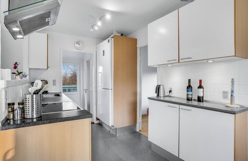 Holbaek House | Awesome home in Holbæk with kitchen